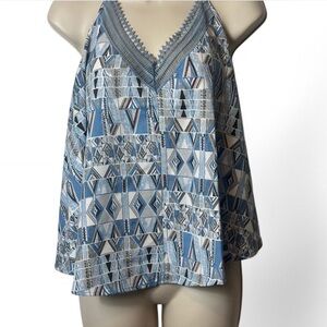 ‎Geometric Patterned Trapeze Halter Top